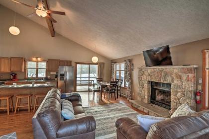 4-Season Home with Patio in Towamensing Trails!